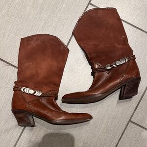 Vintage Via Spiga Brown Suede Boots with Silver western inspired Accents